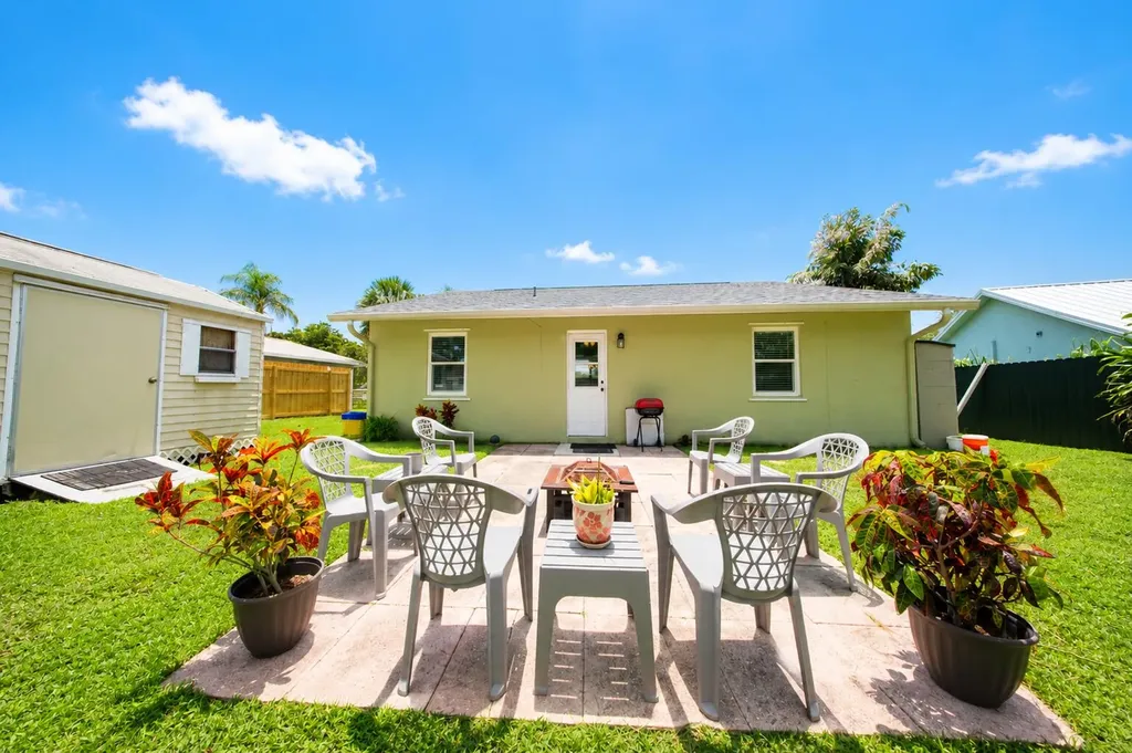 17285 Sapp Place Jupiter FL 33458
