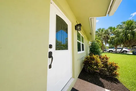 17285 Sapp Place Jupiter FL 33458