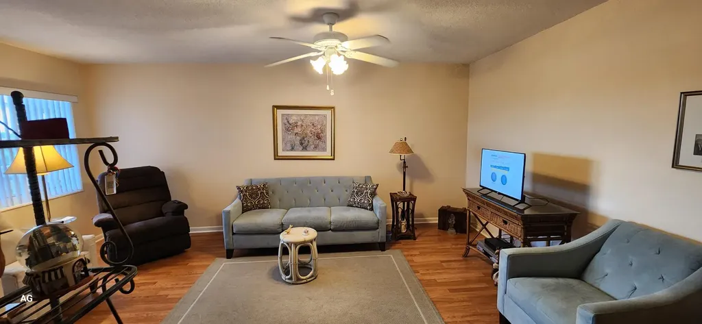 15 SE 13th Street Boca Raton FL 33432