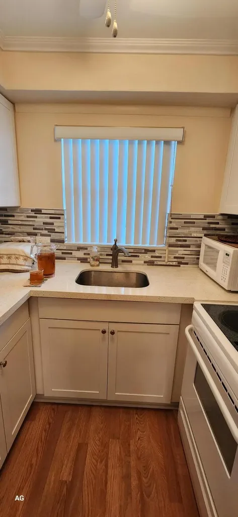 15 SE 13th Street Boca Raton FL 33432