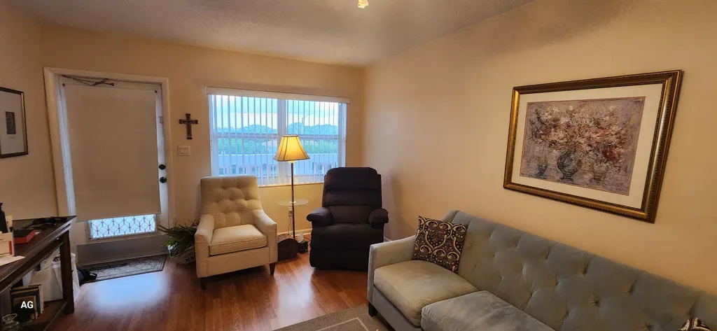 15 SE 13th Street Boca Raton FL 33432