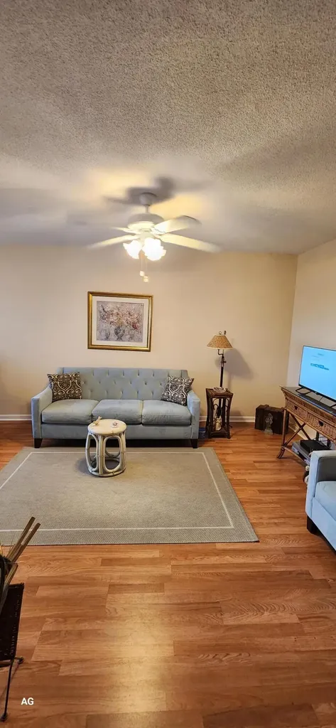 15 SE 13th Street Boca Raton FL 33432