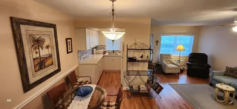 15 SE 13th Street Boca Raton FL 33432