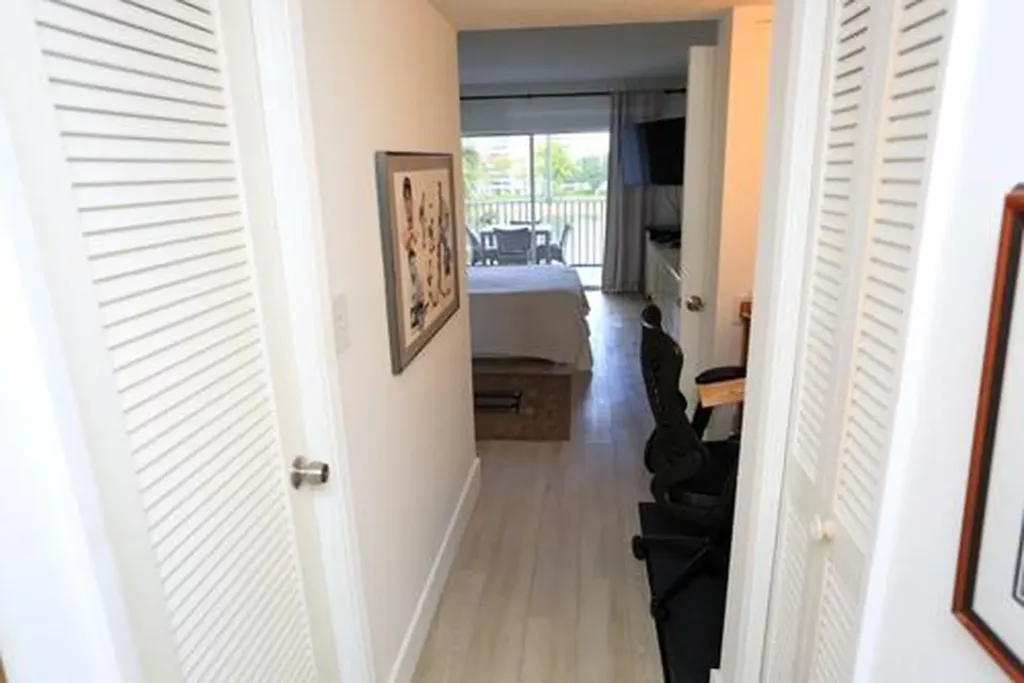 2801 N Palm Aire Drive Pompano Beach FL 33069