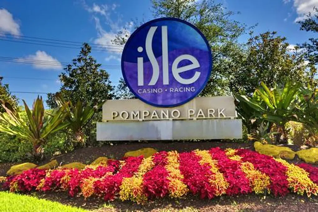2801 N Palm Aire Drive Pompano Beach FL 33069