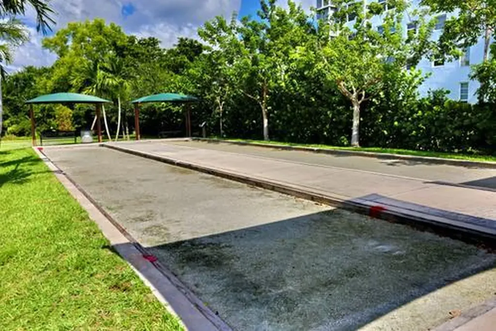 2801 N Palm Aire Drive Pompano Beach FL 33069