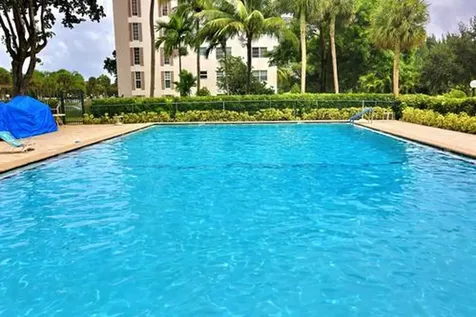 2801 N Palm Aire Drive Pompano Beach FL 33069