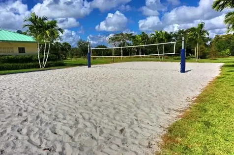 2801 N Palm Aire Drive Pompano Beach FL 33069