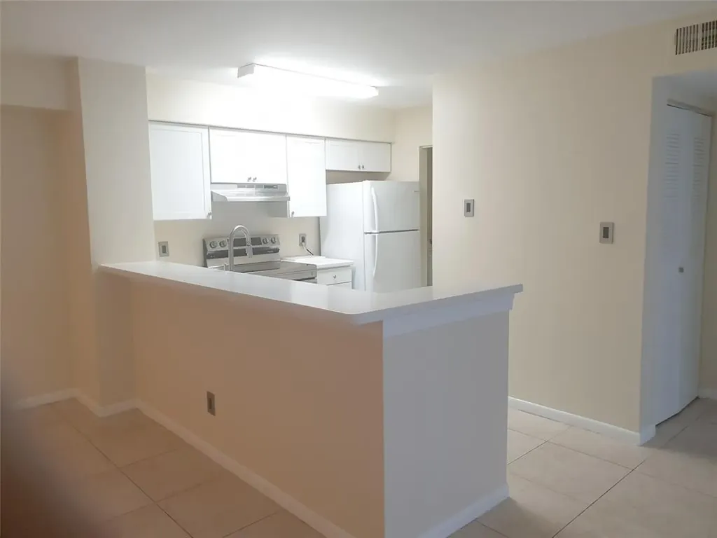 520 S Park Road Hollywood FL 33021