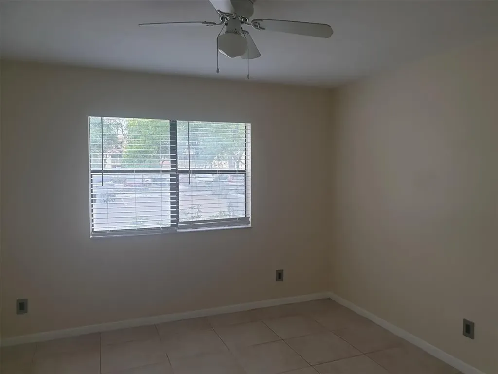 520 S Park Road Hollywood FL 33021