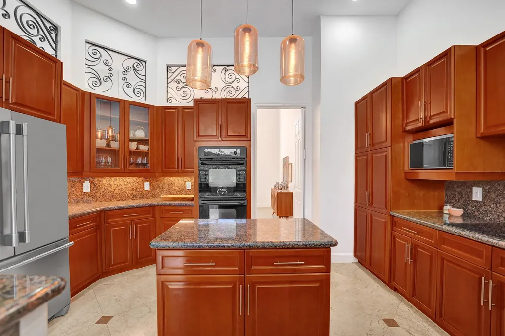 3348 Oak Hill Street Hollywood FL 33312