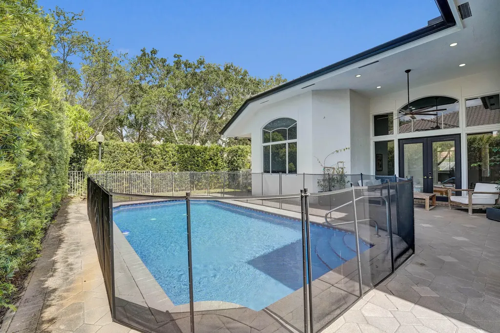 3348 Oak Hill Street Hollywood FL 33312