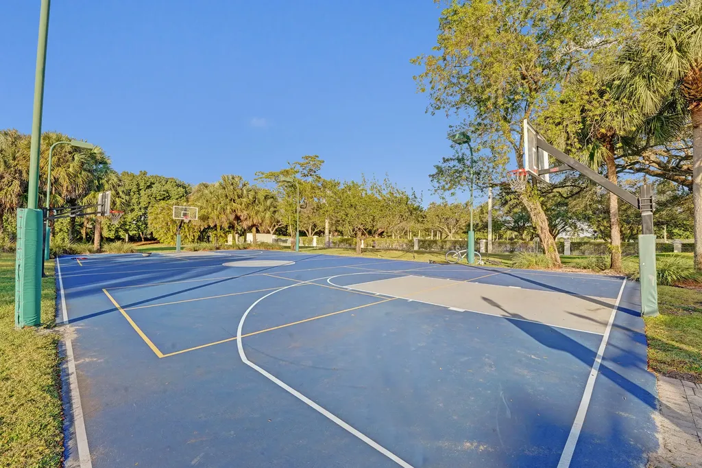 3348 Oak Hill Street Hollywood FL 33312
