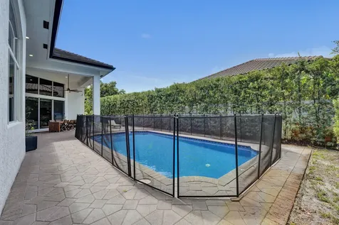 3348 Oak Hill Street Hollywood FL 33312