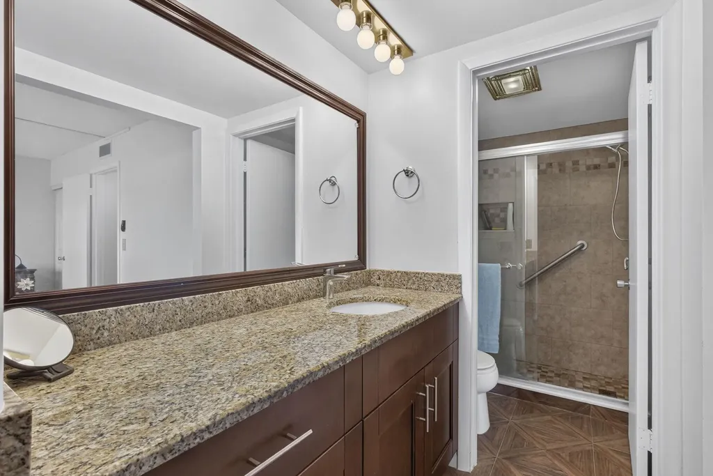 307 Wellington C West Palm Beach FL 33417