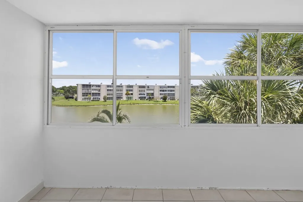 307 Wellington C West Palm Beach FL 33417