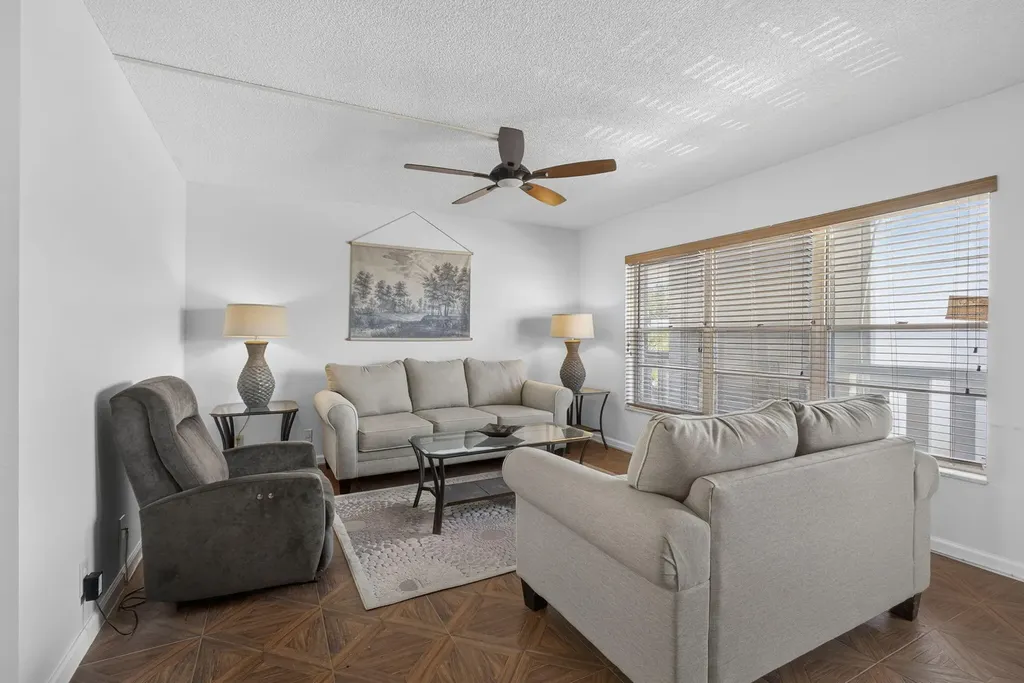 307 Wellington C West Palm Beach FL 33417