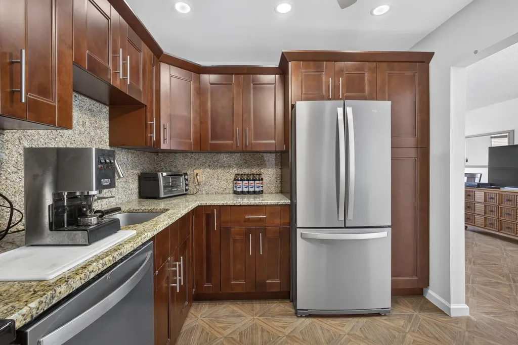 307 Wellington C West Palm Beach FL 33417