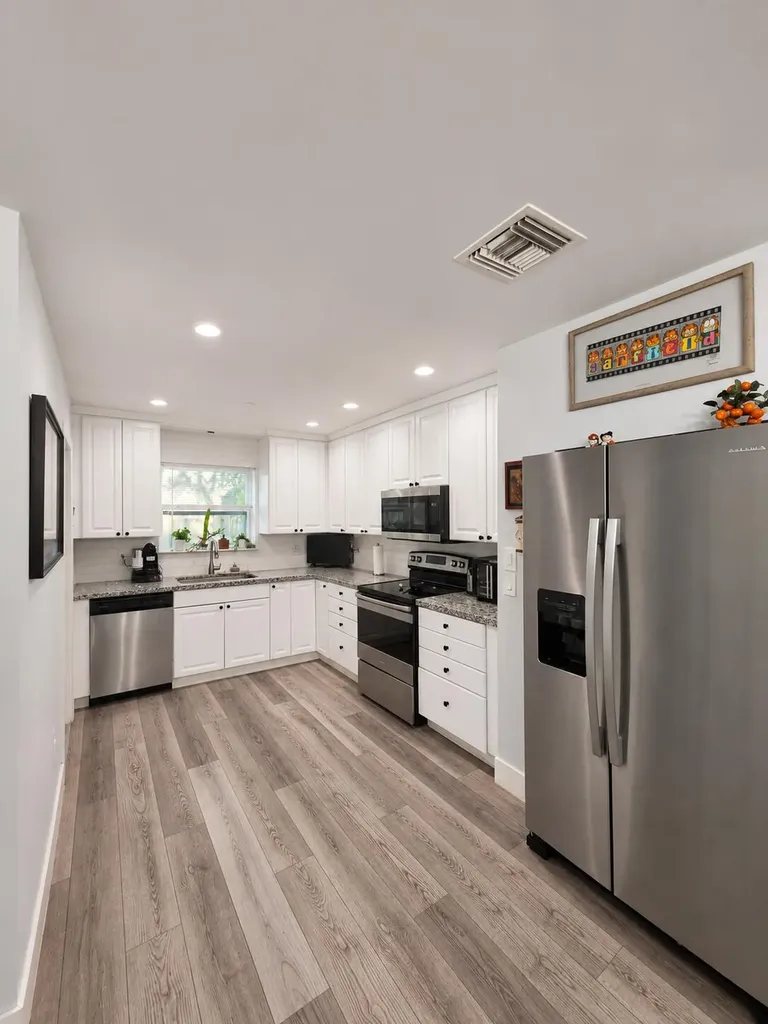 3873 NW 2nd Court Deerfield Beach FL 33442
