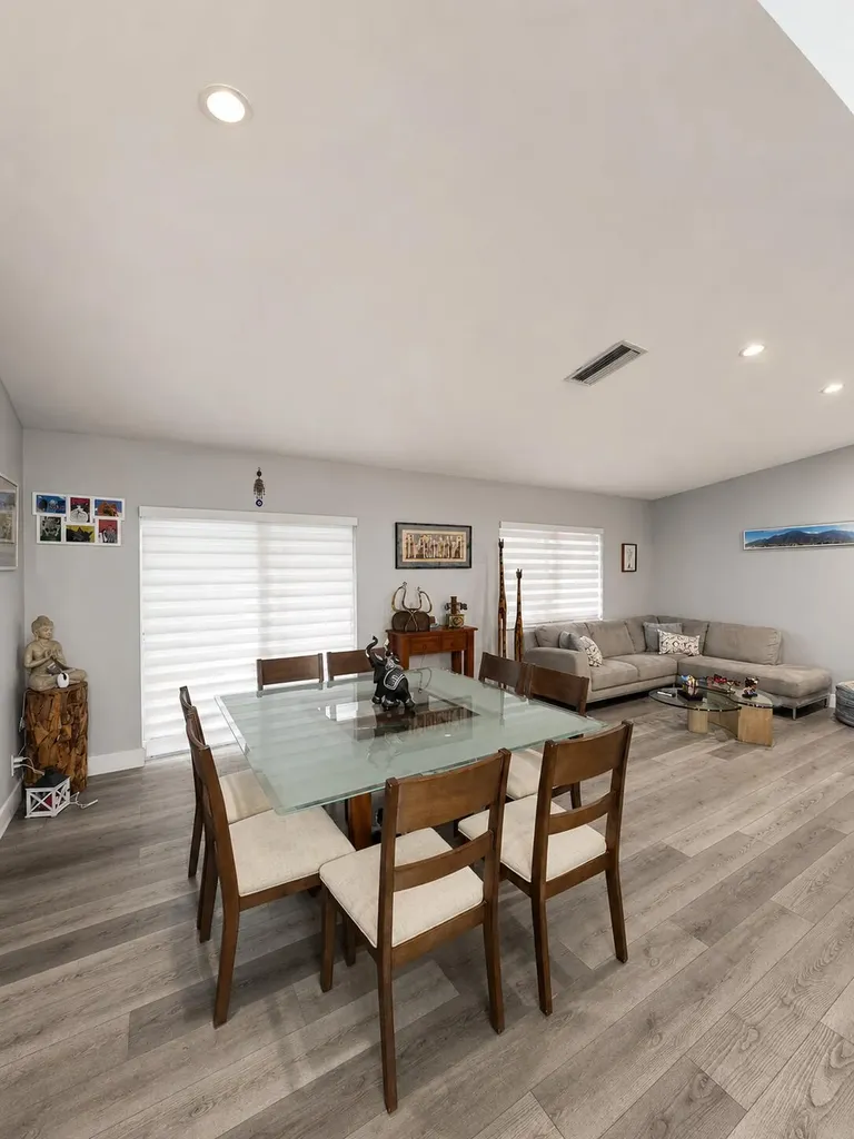 3873 NW 2nd Court Deerfield Beach FL 33442