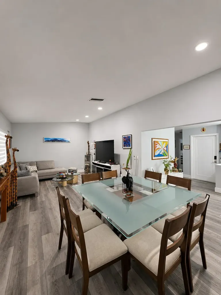 3873 NW 2nd Court Deerfield Beach FL 33442