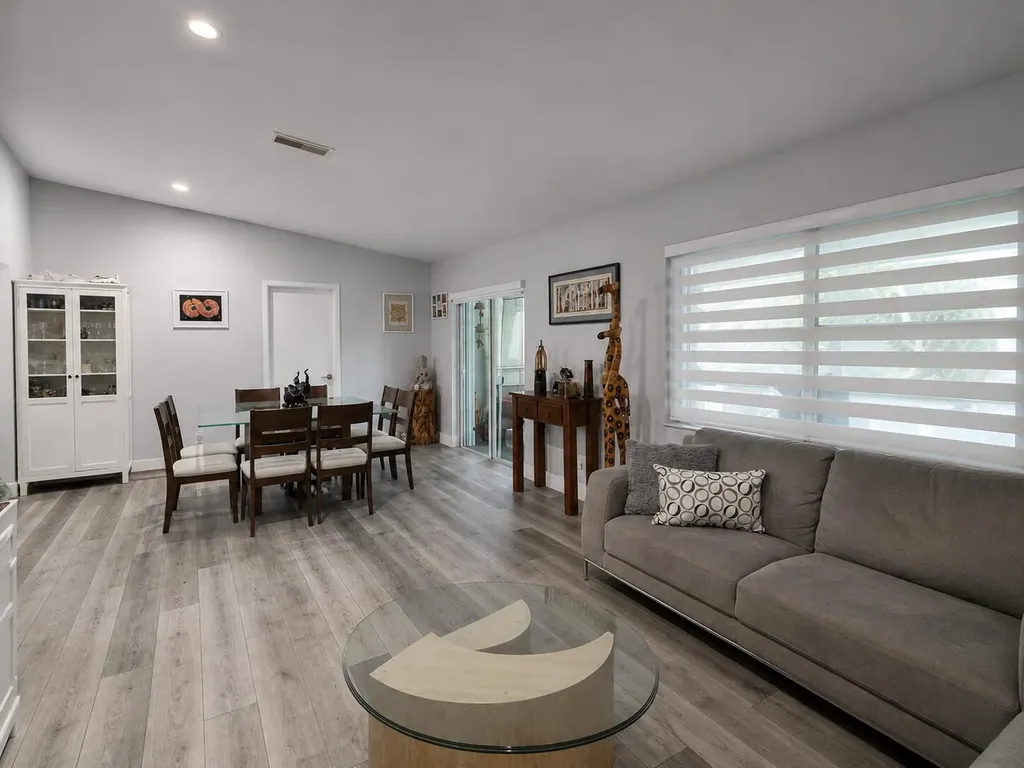 3873 NW 2nd Court Deerfield Beach FL 33442
