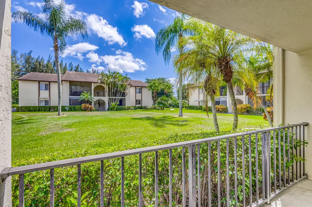 4821 Sable Pine Circle West Palm Beach FL 33417