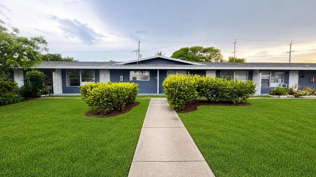919 S G Street Lake Worth Beach FL 33460