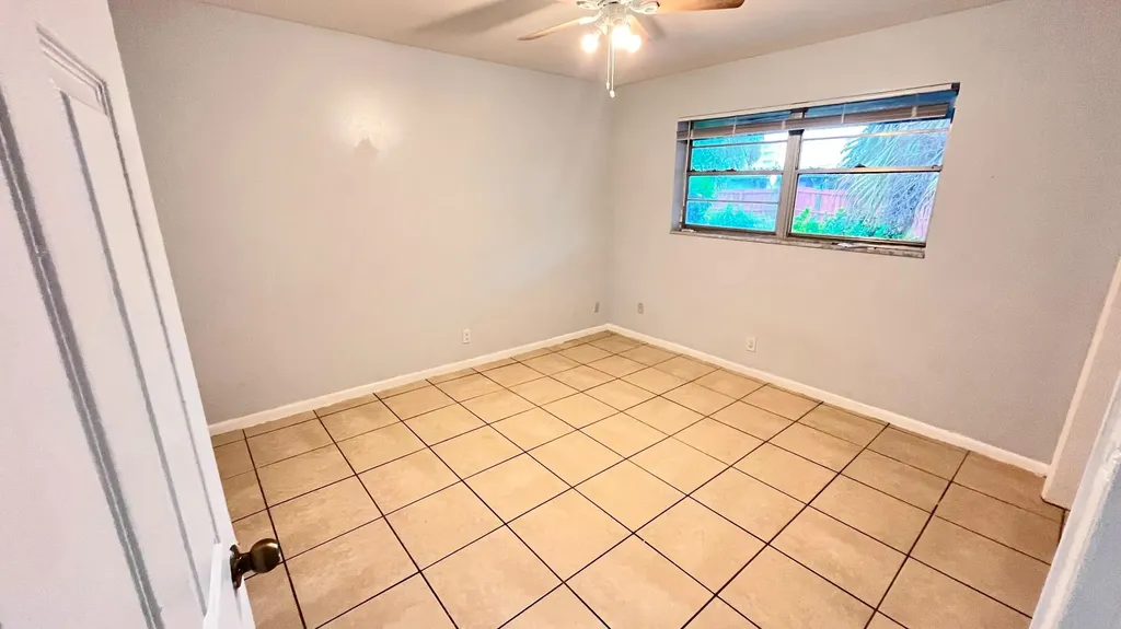 919 S G Street Lake Worth Beach FL 33460