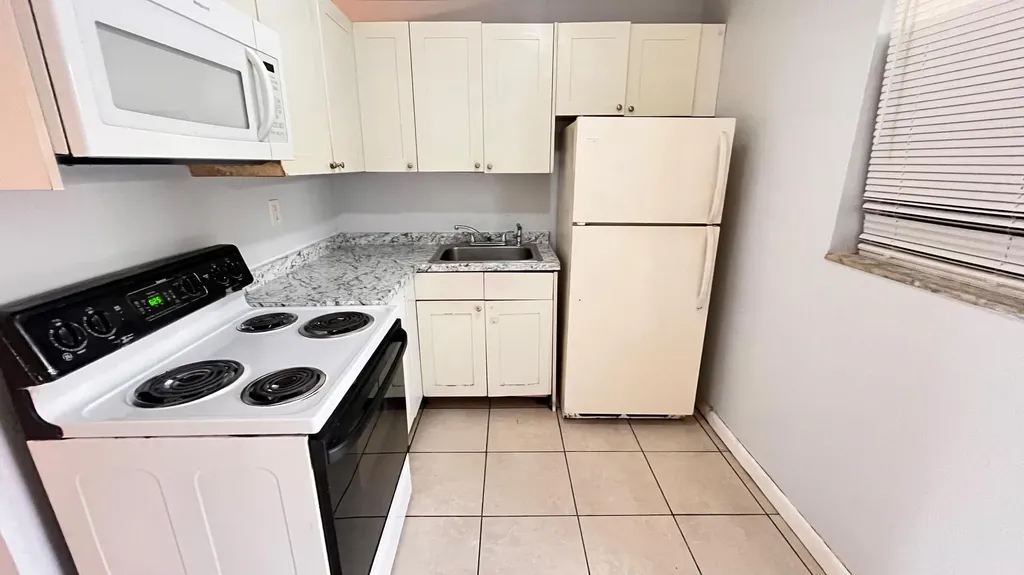 919 S G Street Lake Worth Beach FL 33460