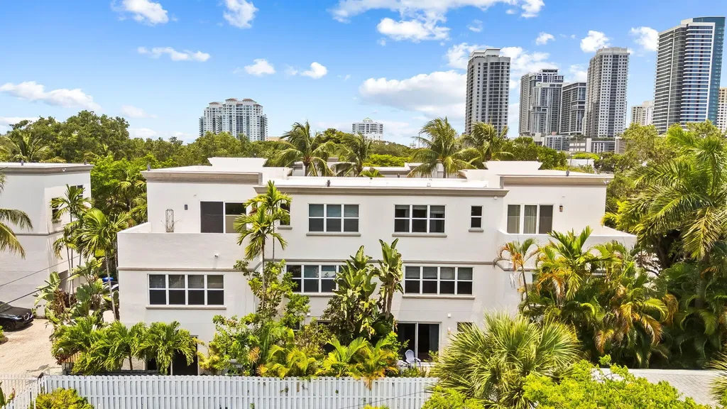 725 SW 4th Avenue Fort Lauderdale FL 33315