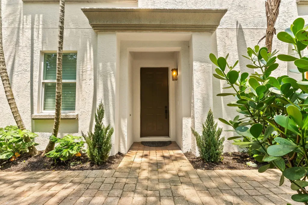 725 SW 4th Avenue Fort Lauderdale FL 33315