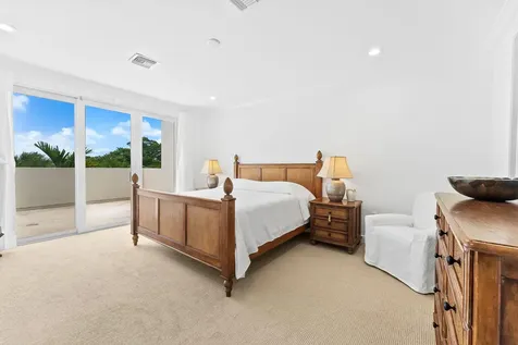 725 SW 4th Avenue Fort Lauderdale FL 33315