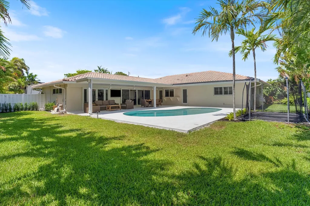 2889 NE 26th Street Fort Lauderdale FL 33305