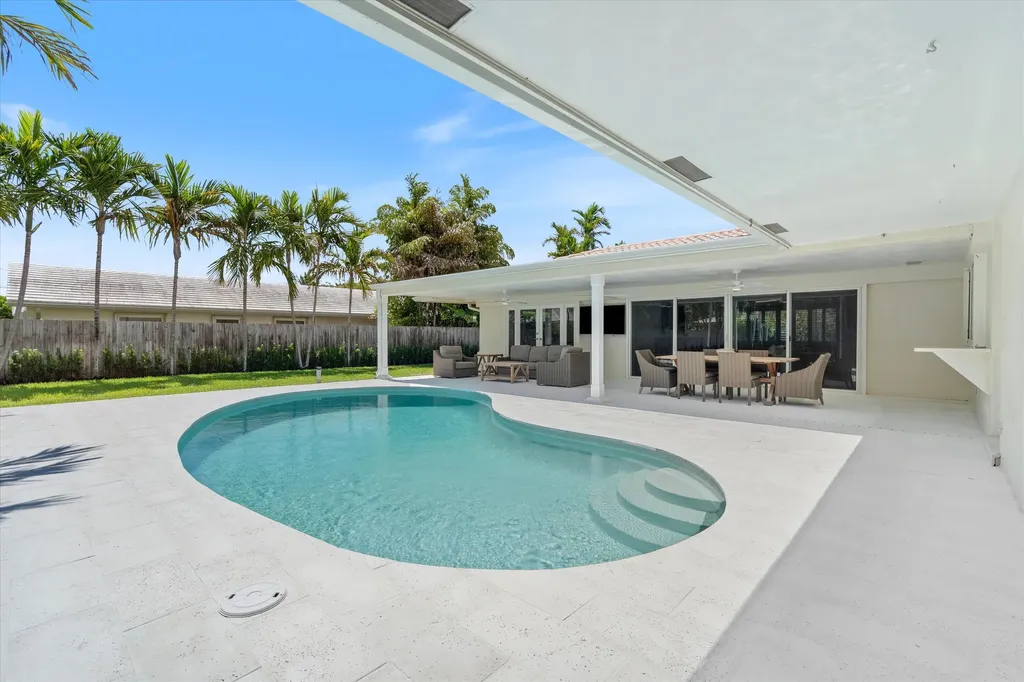 2889 NE 26th Street Fort Lauderdale FL 33305