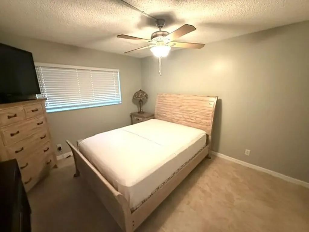 10040 Meridian Way N Palm Beach Gardens FL 33410