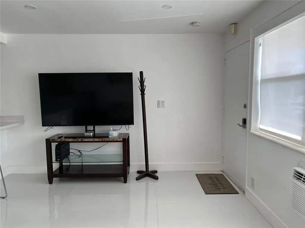625 Antioch Avenue Fort Lauderdale FL 33304