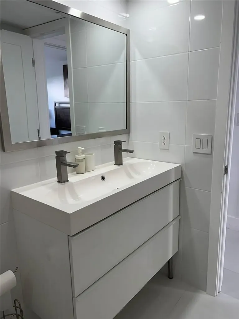 625 Antioch Avenue Fort Lauderdale FL 33304