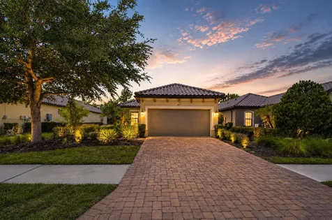 8433 Alberata Vista Drive Tampa FL 33647