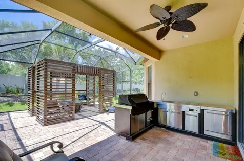 8433 Alberata Vista Drive Tampa FL 33647