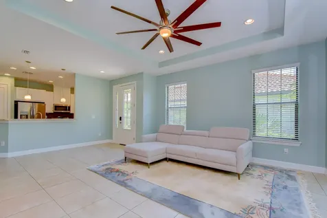 8433 Alberata Vista Drive Tampa FL 33647