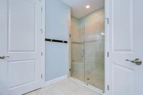 8433 Alberata Vista Drive Tampa FL 33647