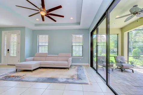 8433 Alberata Vista Drive Tampa FL 33647