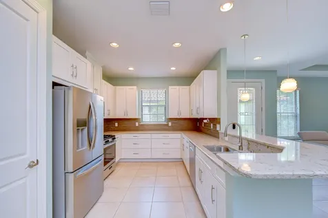 8433 Alberata Vista Drive Tampa FL 33647