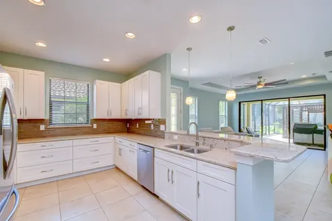 8433 Alberata Vista Drive Tampa FL 33647