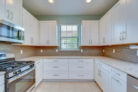 8433 Alberata Vista Drive Tampa FL 33647