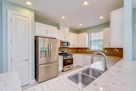 8433 Alberata Vista Drive Tampa FL 33647