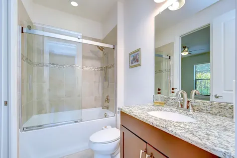 8433 Alberata Vista Drive Tampa FL 33647