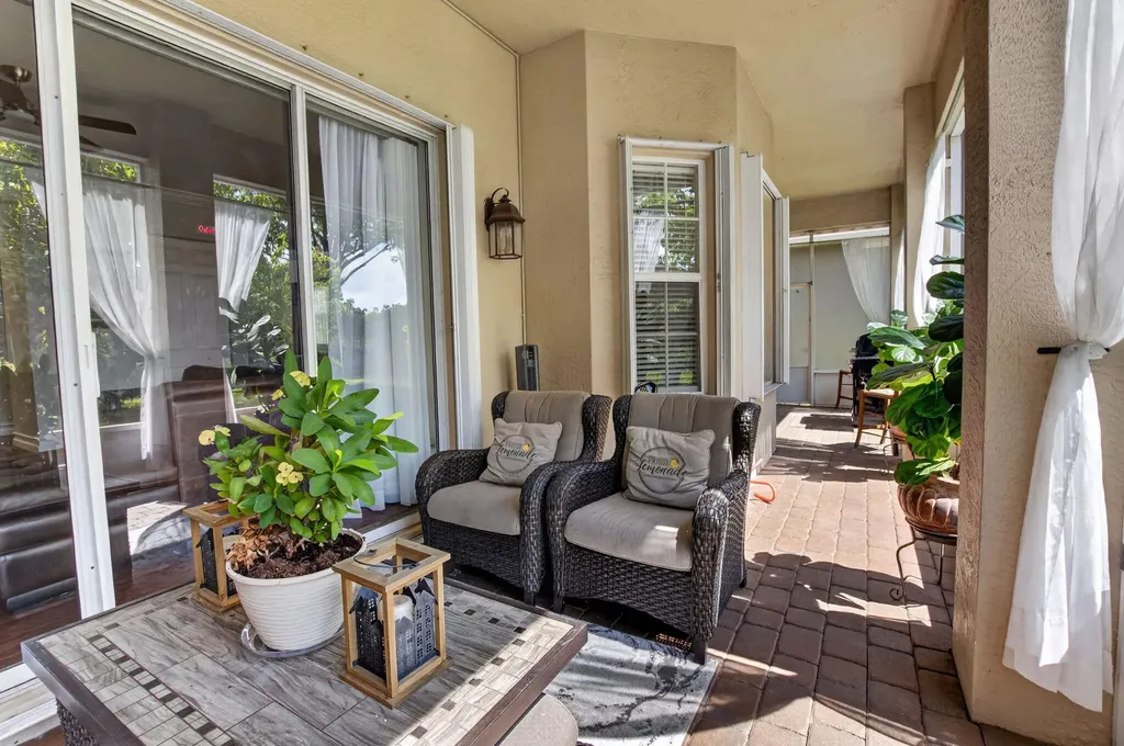 9925 Cobblestone Creek Drive Boynton Beach FL 33472