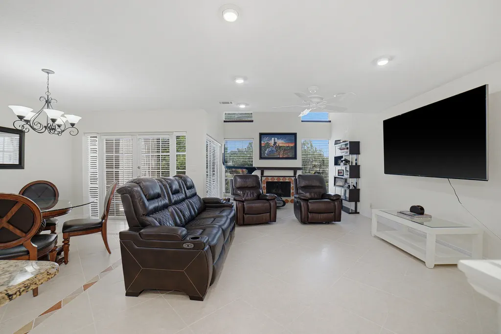 6024 Glendale Drive Boca Raton FL 33433